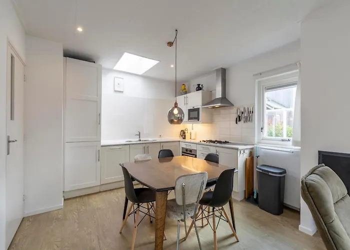 Feriehus In Sint Maartenszee Near The