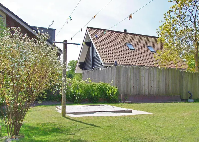 Feriehus In Sint Maartenszee Near The Sint Maartensvlotbrug